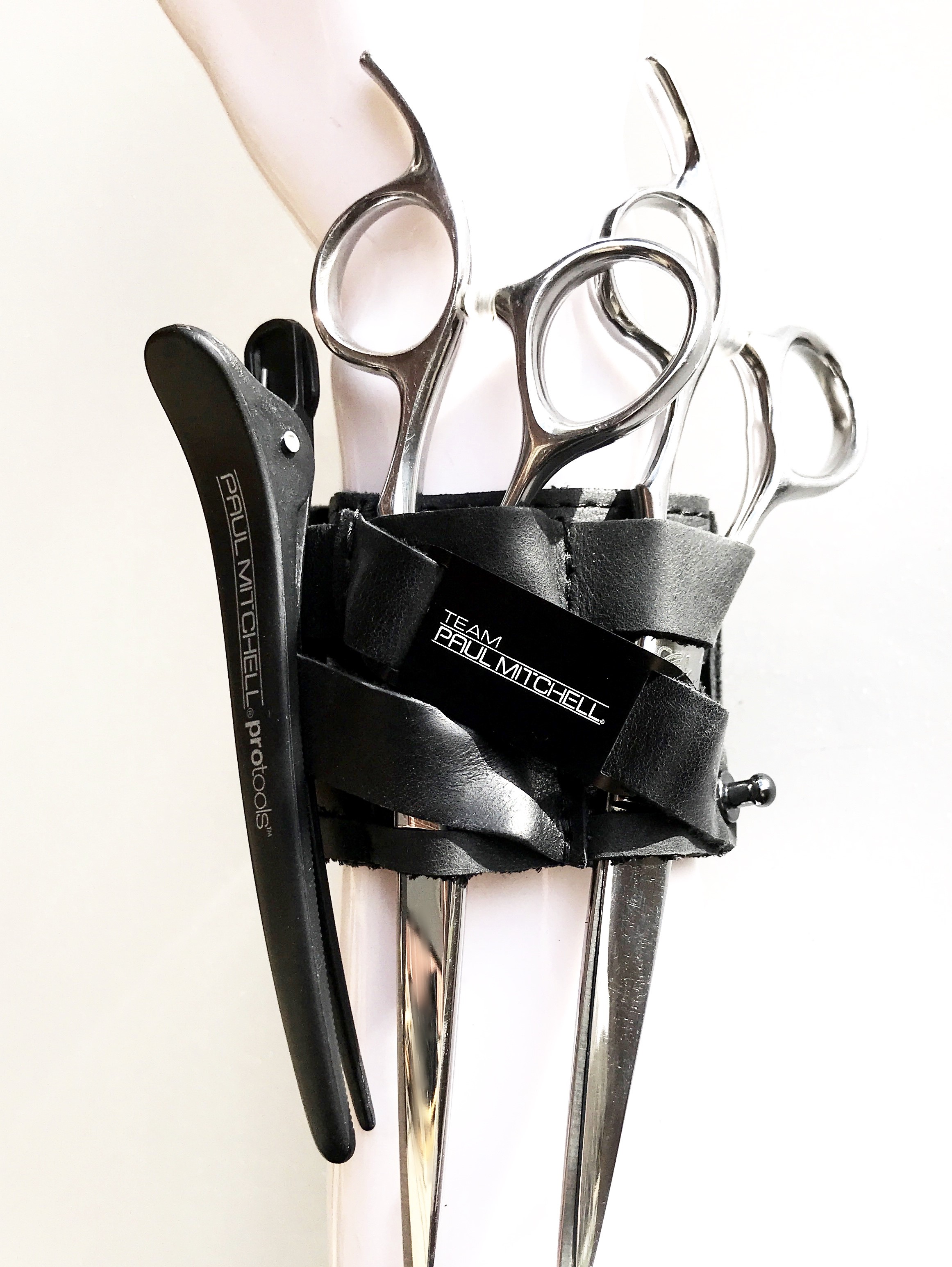 MAGNETIC CUFF – Salon Armor